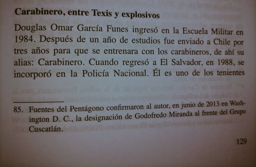 ElTrompudo2022's tweet photo. El muerto, Subdirector de inteligencia policial de la PNC, aparte de Torturador  y Asesino, era Narcotraficante. 

Douglas García Funes siempre tuvo expediente abierto por la DEA que lo vinculaban con protección fronteriza a Narcocarteles con personal de Unidad de Reacción Policial durante el gobierno de Saca!