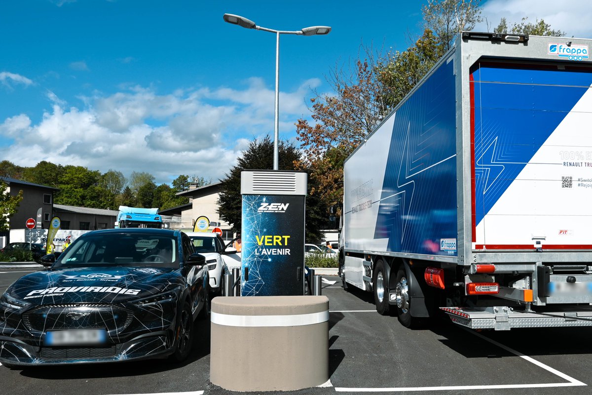 C’est la Journée Mondiale du Véhicule Électrique !

Nous facilitons la recharge de vos VE avec notre réseau Z-E-N disponibles partout en France.

📍 Station V-GAS - Rue de Sansy - 74 000 Annecy
⛽ BioGNC &amp; IRVE 180kW
💳 Paiements CB - Badges V-GAS - Cartes DKV, UTA ...
⏰ 24/7