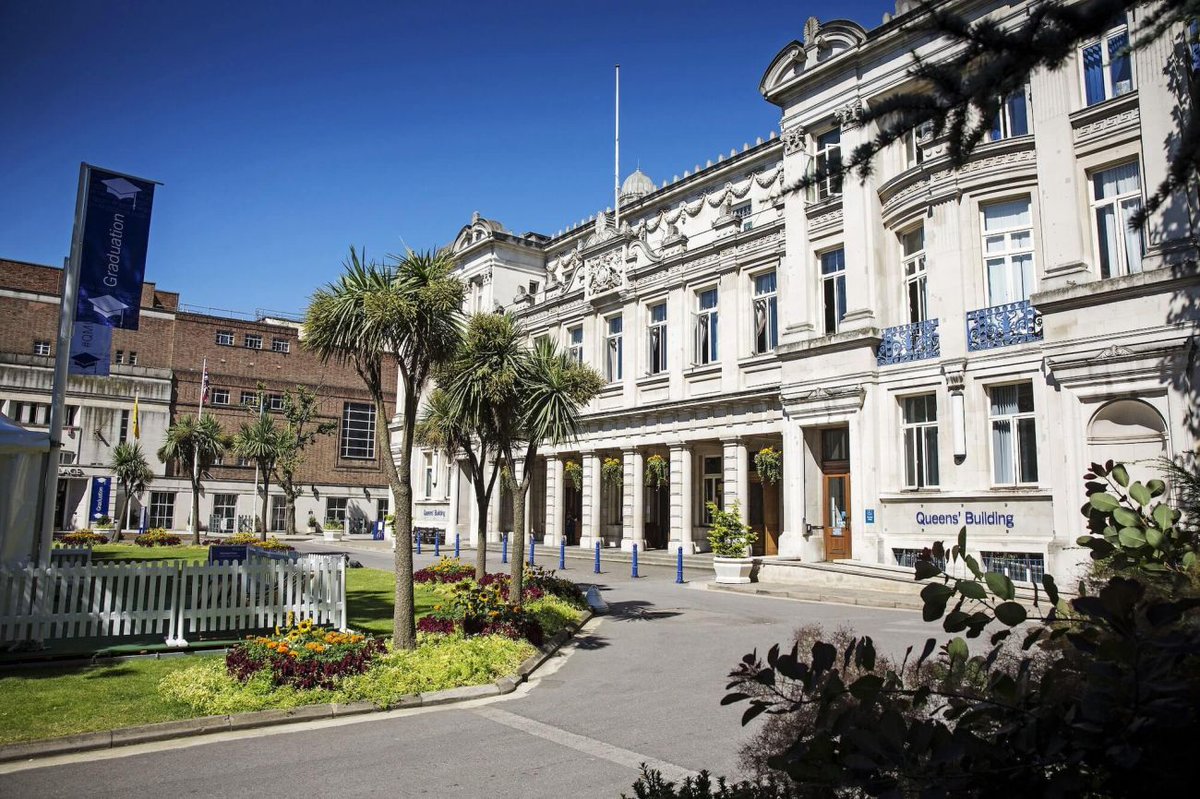 CALL FOR APPLICATIONS:  Colonial Legacies in Public Law: histories, theories, pitfalls and potentials MASTERCLASS w/ Prof Philipp Dann.

qmul.ac.uk/law/events/ite…