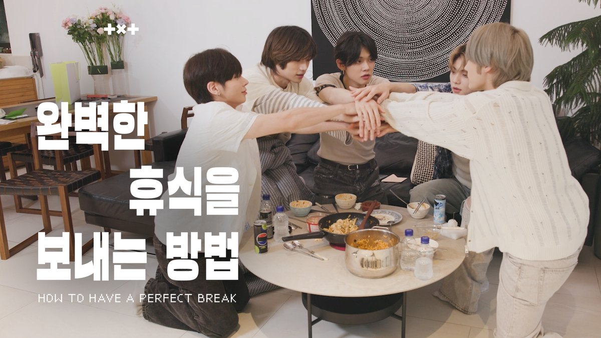 TXT_bighit's tweet photo. 완벽한 휴식을 보내는 방법 | 알차고 효율적인 시간 사용을 위한 휴식 어드바이스 #추천은_자유 🎮🍉💤
(https://t.co/CppRaD7Rbn) 

#투모로우바이투게더 #TOMORROW_X_TOGETHER #TXT https://t.co/3MzrPoi5bw