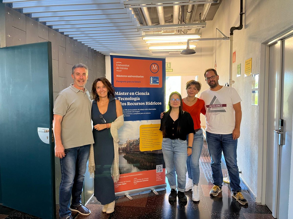 quim_comas's tweet image. 🧵4 TFMs+#MasterH2OUdG: L'Afra Estanyol Mola presenta #TFM "Microbial&amp;amp;Chemical Risk in Drinking Water Treatment", tutoritzat x @_AlbaCC i @lauraferrandezg sobre l'eficiència d'ozonització i Cactiu en eliminar MO natural a l'ETAP Montfullà #CicleAiguaTer @Girona_Cat  @LEQUIA_UdG