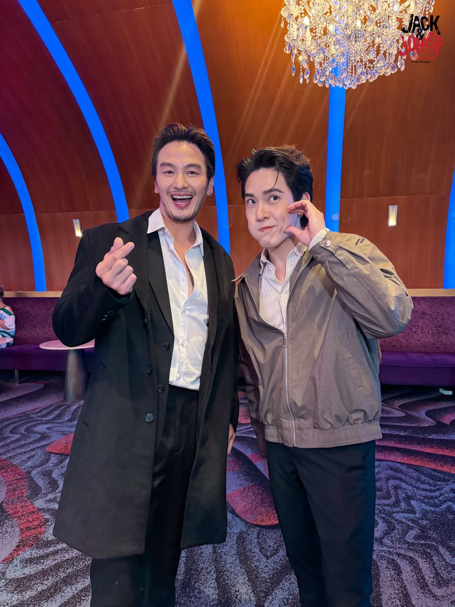 jackandjoker_'s tweet photo. บีม ศรัณยู ประชากริช รับบท “บอส”
วิคเตอร์ ชัชชวิศ เตชะรักษ์พงศ์ รับบท “คาร์บอน”

U STEAL MY HEART 1STMEET
#1STMEETJACKANDJOKER https://t.co/FXcWrPFn2B