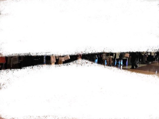 lsuwis's tweet photo. Meanwhile what Wonyoung might see #JANGWONYOUNG #stayhappy https://t.co/O8ubcGNteS