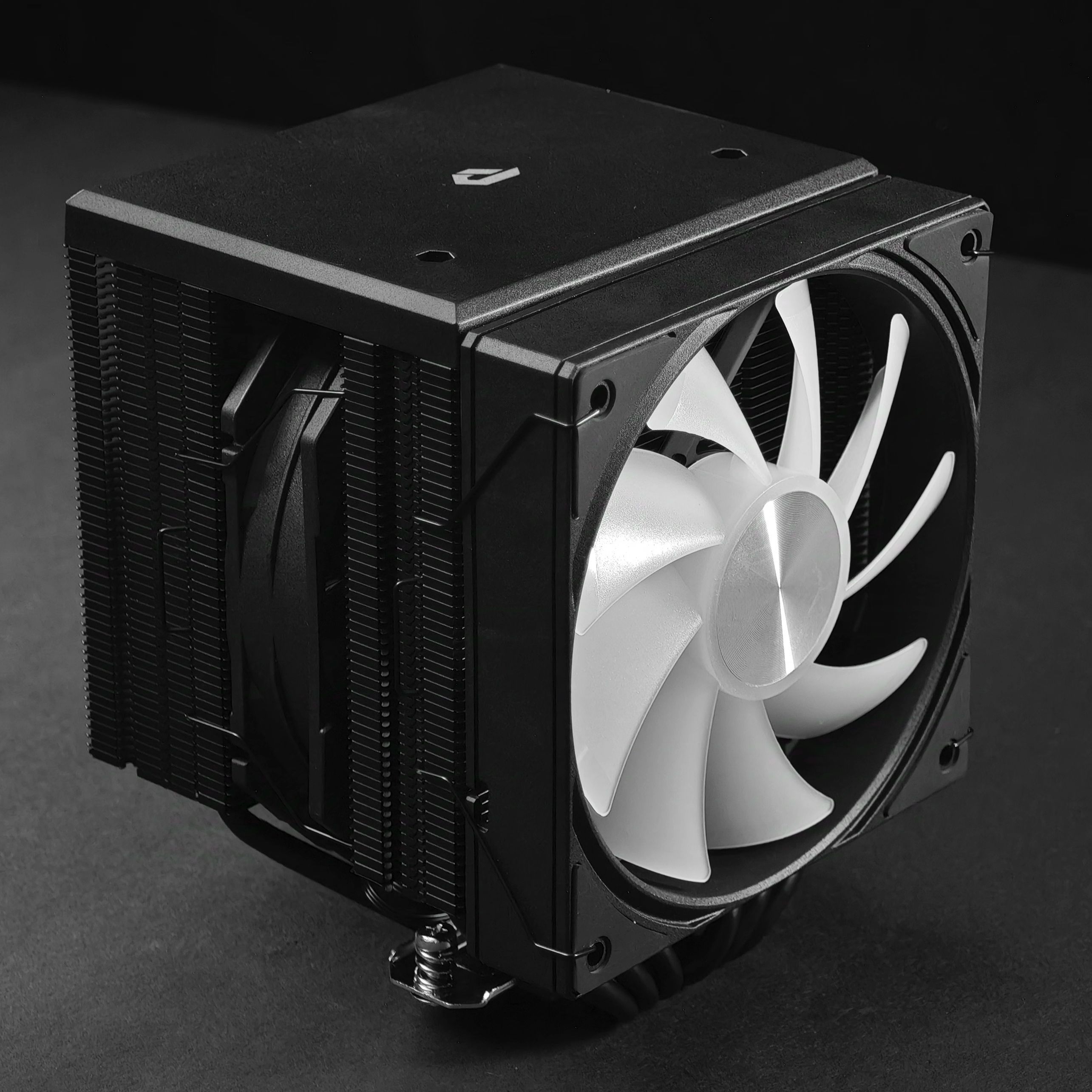 CPUクーラー　uphere CC2402 x000ltmh7t 楽天市場】upHere 簡易水冷CPUクーラー 240mmラジエーター 水冷