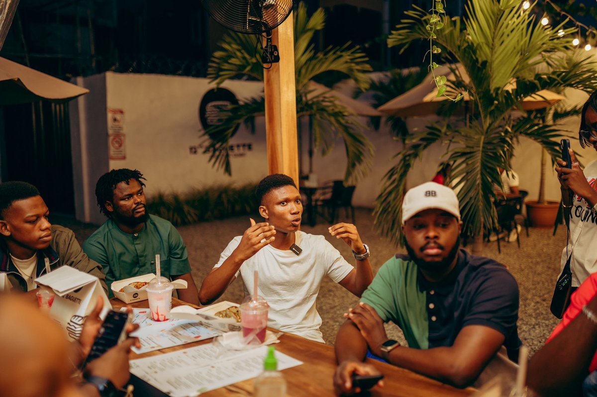 hello_sections's tweet image. Had an amazing time at our @hello_sections Community Hangout last Saturday! 🎉 

We gathered to discuss community expectations, challenges, and solutions while enjoying good food and great conversations. 

Want to get involved in our next community event? Let us know