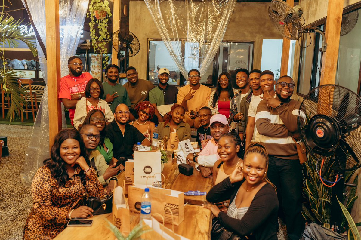 hello_sections's tweet image. Had an amazing time at our @hello_sections Community Hangout last Saturday! 🎉 

We gathered to discuss community expectations, challenges, and solutions while enjoying good food and great conversations. 

Want to get involved in our next community event? Let us know