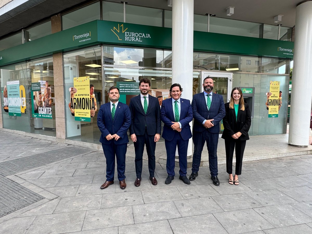 #LaBancaQueTúQuieres ha llegado a Torrevieja👏👏
Seguimos creciendo en Alicante para estar más cerca de ti💚 ¡Te esperamos!
▶️eurocajarural.es/institucional/…
