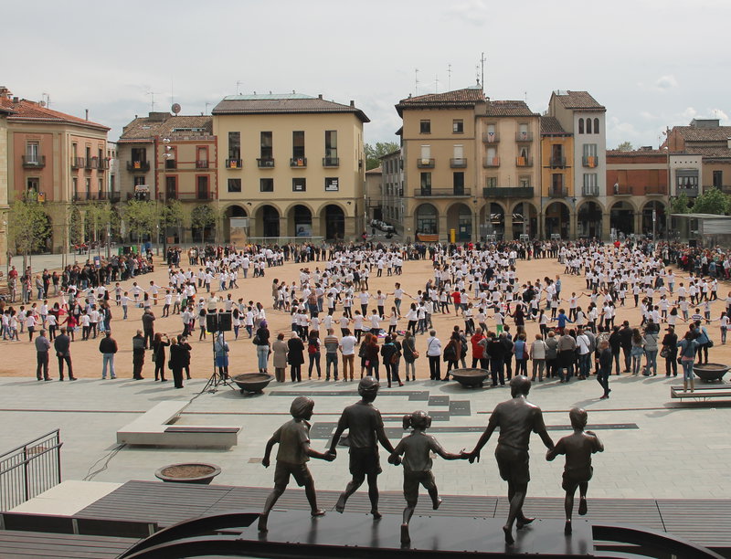 Molt bon curs 2024-2025 a tota la comunitat educativa de #Manlleu #EducacióManlleu