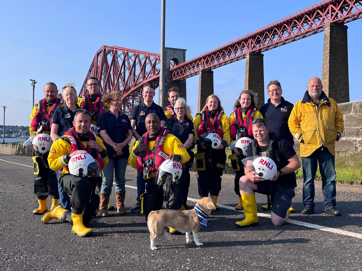 Happy Emergency Services day 🛟🧡#999Day