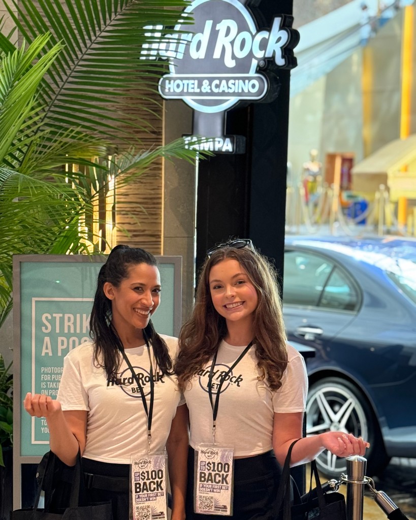 assistmarketing's tweet image. Rolling the dice just got digital! We’re live at Hard Rock Casino in Florida, New Jersey, and Ohio, turning up the excitement with the new Hard Rock Bet app! 📲

. . . 

#TeamAssist #BrandAmbassadors #PromoStaff #PromoLife #ExperientialMarketing #EventStaffing
