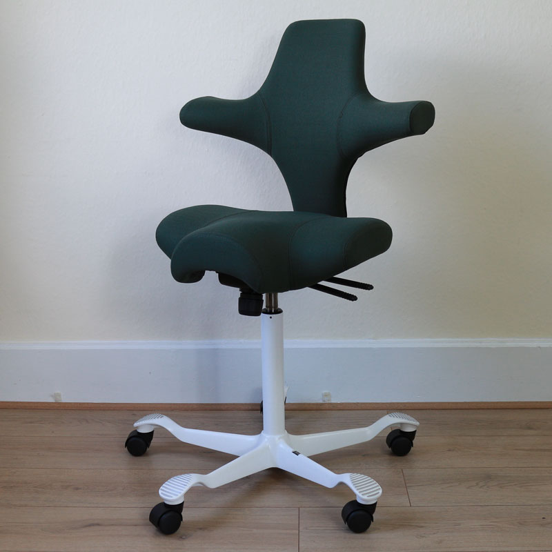 🪑✨ Upgrade Your Workspace! ✨

Hey, office warriors! 🖥️💼 Check out our premium office chairs on sale! 🎉 Don’t miss out—share with friends! Let’s transform your workspace! 💪✨

hubs.li/Q02NpBYr0

#OfficeChairs #ShowroomSale #HermanMiller #HAG #Ergonomics