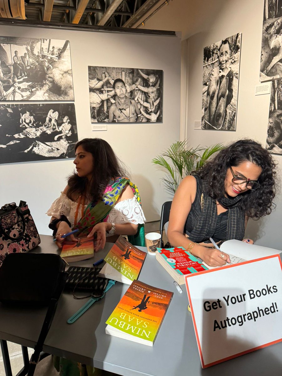 HarperCollins tweet media