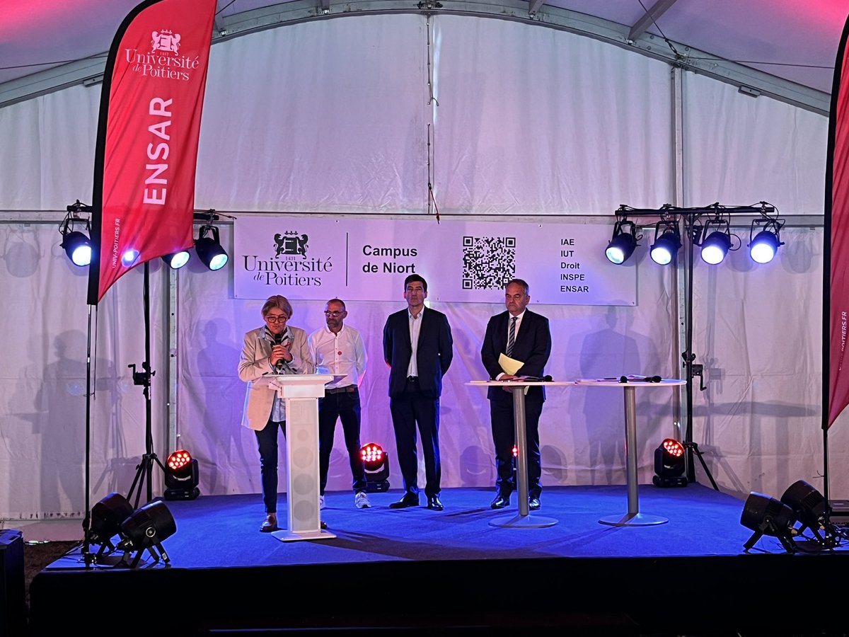 virginie_laval's tweet image. 🚀Très heureuse de lancer l’inauguration de l’#ENSAR, la nouvelle école d’ingénieur en sciences du #risque et de la #donnée de l’@UnivPoitiers.
👐Bienvenue aux étudiants pionniers.
👏Bravo aux collègues et aux partenaires impliqués dans cette ouverture.