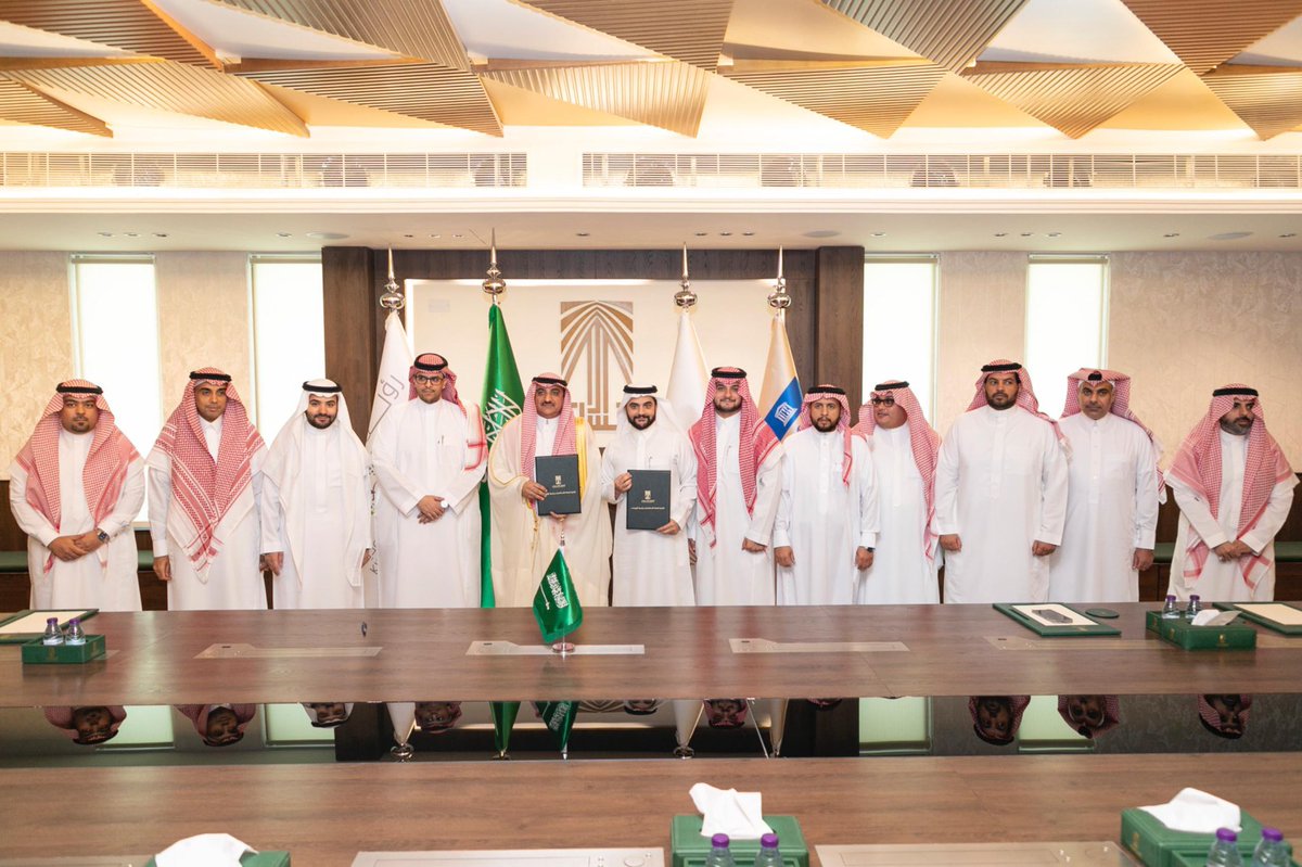 #أمانة_الأحساء توقع عقد استثماري مع شركة مساكن أفياء للتطوير العقاري
لإنشاء منتجع سياحي في جبل "أبوحصيص" تحقيقاً لمستهدفات وزارة السياحة في دعم الاستثمار السياحي 

<a href="/Saudi_MT/">وزارة السياحة</a>
#جودة_الحياة