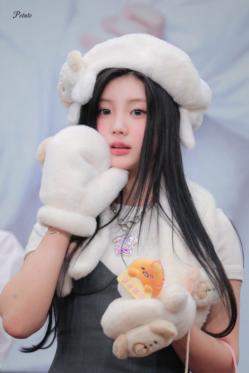 Wonheehappy's tweet photo. 240407👋

#ILLIT #아일릿 #WONHEE #원희 https://t.co/d6T7MB71U7