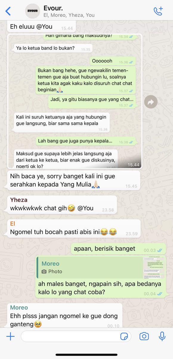 ludifine's tweet image. [ Taekook AU ; Lokal ]

— 𝙇𝙚𝙣𝙤𝙧𝙖 

Seperti malam yang gelap, dan ruangan yang sunyi. 
Hidupnya seperti terperangkap dalam kesepian, bagi dia dicintai adalah hal langkah.

Lalu, bagaimana jika ada yang ingin sekali menariknya keluar dari ruang gelap itu?