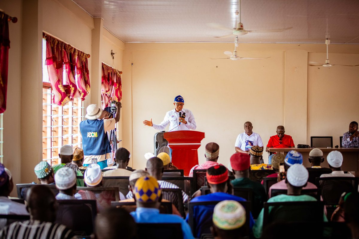 During my tour, I made stops at Kukoum and Sankore where I engaged with Zongo Chiefs and Imams. I urged them to vote massively for Dr. Mahamudu Bawumia as President and Hon. Frank Aduse Poku as their Member of Parliament in the upcoming general elections