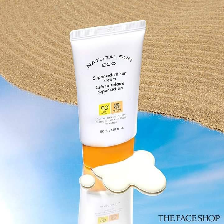 TheFaceShopMaya's tweet photo. ครีมกันแดดที่เหมาะสำหรับกิจกรรมกลางแจ้ง ด้วยค่าปกป้องรังสี UV สูง (SPF50+ PA++++) ช่วยปกป้องผิวจากมลภาวะ ฝุ่นละออง (PM 2.5) กันน้ำ กันเหงื่อ https://t.co/jB26KuUwvo