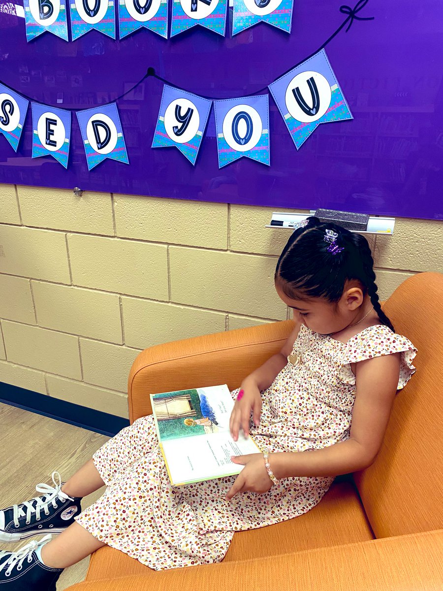 Vero 💜 Librarian 📚 tweet media