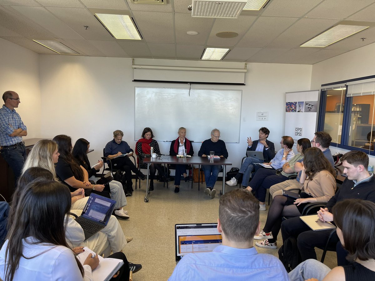 CĂRIUM (@ceriudem) on Twitter photo đ Salle comble pour la table ronde de la rentrĂ©e <a href="/CEPSI_UdeM/">CEPSI UniversitĂ© de MontrĂ©al</a> avec 5 chercheur.euse.s du CĂRIUM, dont notre directrice <a href="/LdlMontreal/">Laurence Deschamps-Laporte</a>. Quâest-ce qui retiendra leur attention cette annĂ©e ? <a href="/Jeanlach/">Jean Lachapelle</a> ouvre le bal avec le rĂŽle de lâEgypte dans la campagne Ă©lectorale americaine. đ Salle comble pour la table ronde de la rentrĂ©e <a href="/CEPSI_UdeM/">CEPSI UniversitĂ© de MontrĂ©al</a> avec 5 chercheur.euse.s du CĂRIUM, dont notre directrice <a href="/LdlMontreal/">Laurence Deschamps-Laporte</a>. Quâest-ce qui retiendra leur attention cette annĂ©e ? <a href="/Jeanlach/">Jean Lachapelle</a> ouvre le bal avec le rĂŽle de lâEgypte dans la campagne Ă©lectorale americaine.