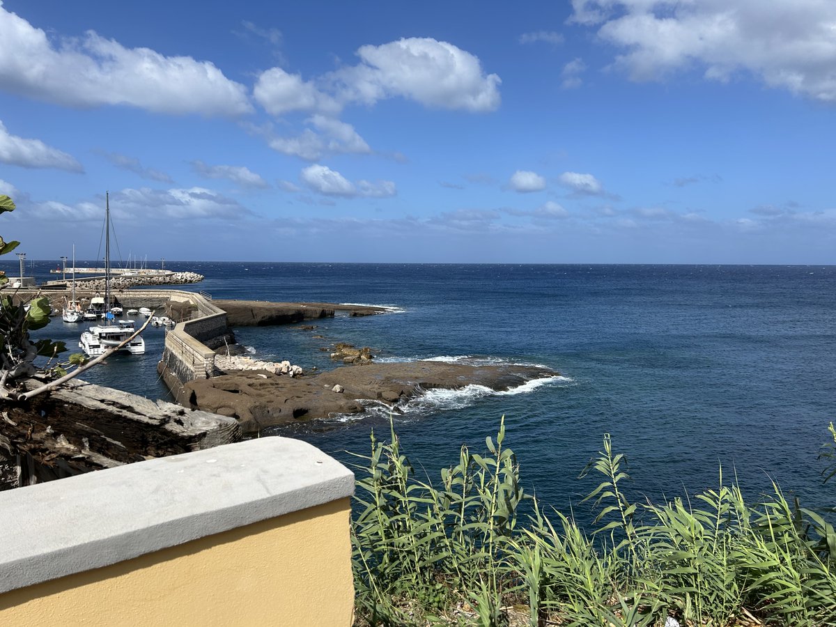 First session on Neurobiology aneis.eu (Ventotene island): brain states and transition from synchrony in cortical circuits (Mavi Sanchez-Vives, IDIBAPS)
#NextGenerationEU 
<a href="/EU_Commission/">European Commission</a> 
<a href="/mur_gov_/">Ministero dell'Università e della Ricerca</a>
 ebrains-italy.eu