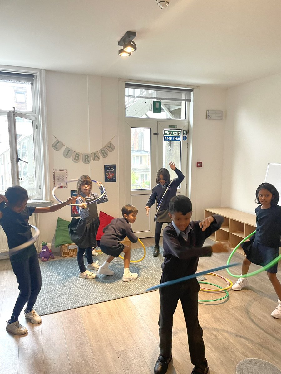 BJAB_PrePrep's tweet photo. Welcome to the circus! Year 3 had an exciting English lesson today to introduce them to their new topic ‘Magic and Wonder.’ #BJABEnglish #BJABCreativity https://t.co/b4bNXXxW0R
