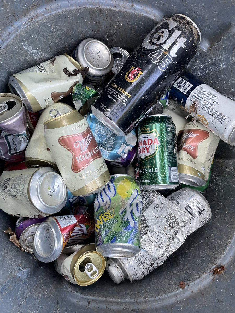 AlleghenyCW's tweet photo. Our #DumpBusters separated these aluminum cans from waste they cleaned up at an illegal dumping site in Wilkinsburg today.
They will now be recycled! Cans that end up outside or in landfills (aka trash) take CENTURIES to break down! PLEASE RECYCLE ALUMINUM. https://t.co/jG1FdZhDvC