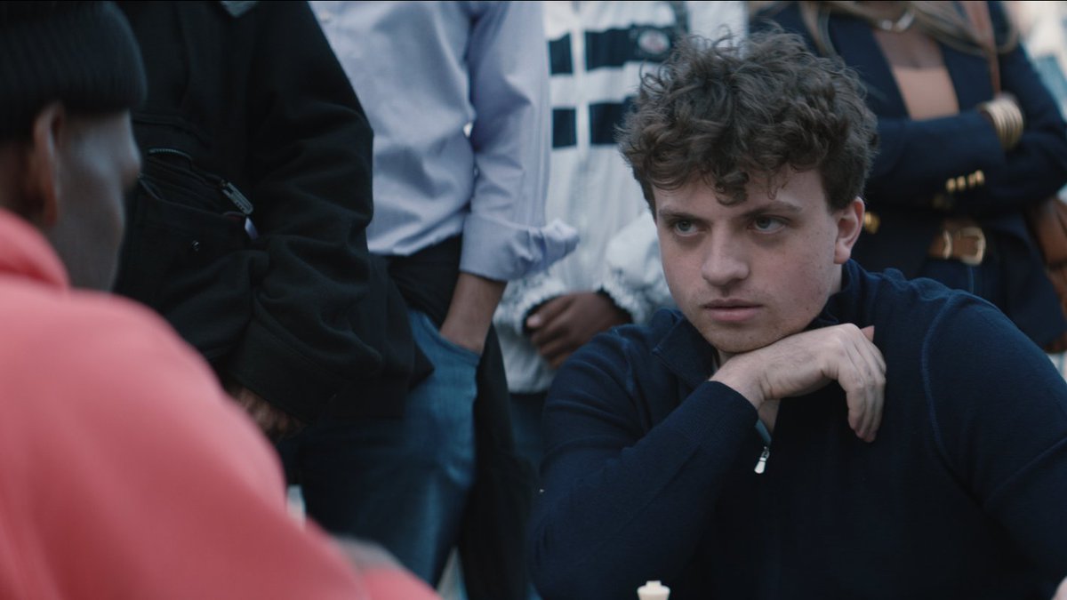 netflix⁷ tweet media