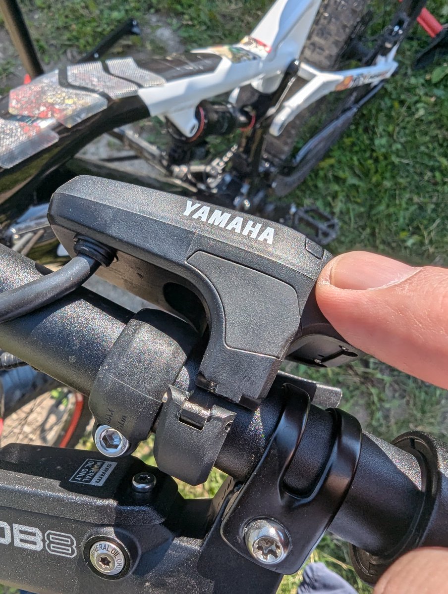 desj01's tweet photo. @yamaha Any tips on how I could fix that? The tiny plastic loop that hold the control broke... https://t.co/SfiTU3f6TV