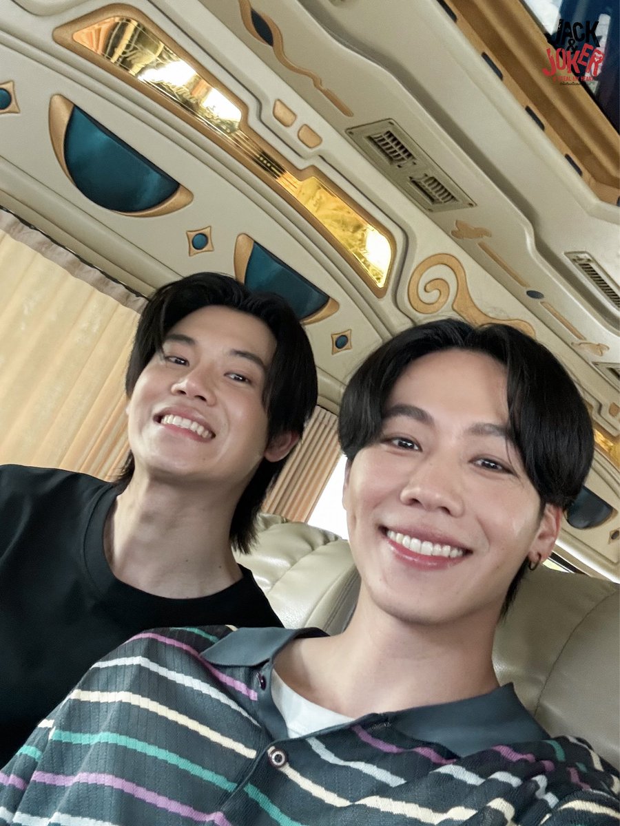 jackandjoker_'s tweet photo. ทีมแจ๊คชอบก่อน VS ทีมโจ๊กชอบก่อน
ใครอยู่ทีมไหนกันบ้าง ขอเสียงหน่อยยยยย
คำตอบอาจมีอยู่ในคืนนี้ ต้องรอติดตาม

EP1 U STEAL MY HEART
#JACKANDJOKEREP1 https://t.co/O3sfb5WGAQ