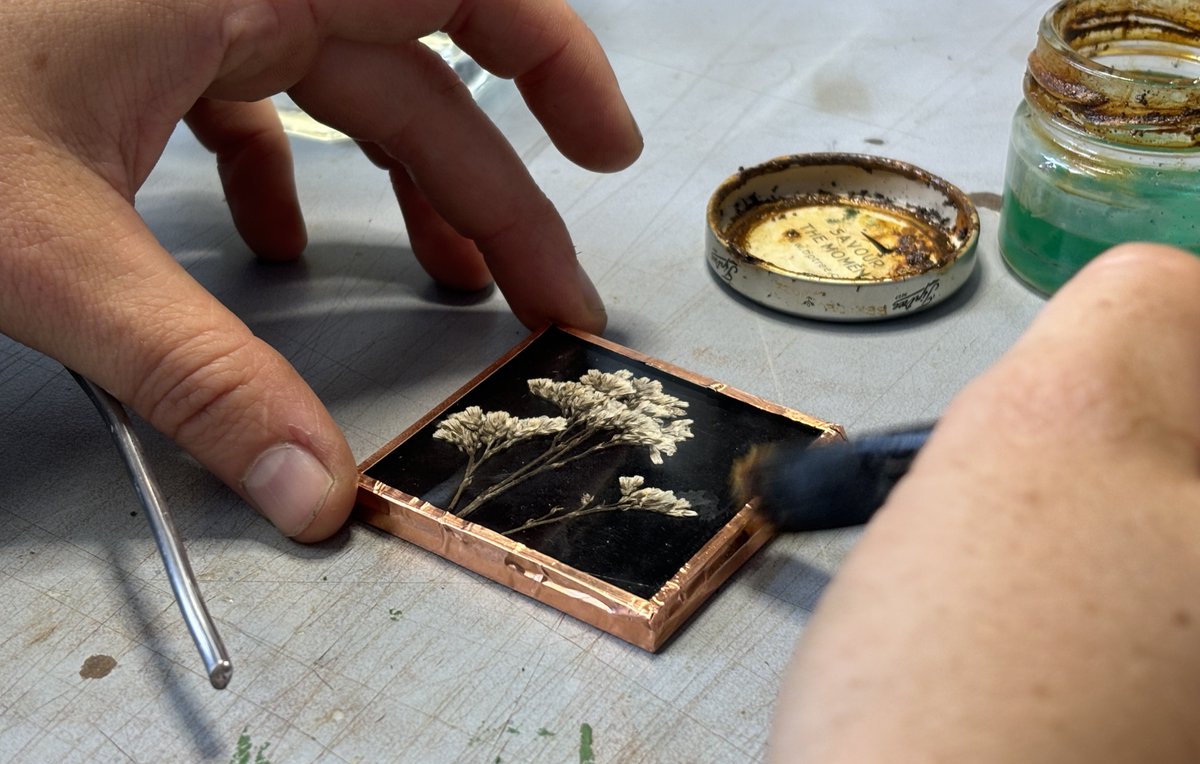 Yuup (@say_yuup) on Twitter photo Top things to do this week in Bristol 🤩
🎨 <a href="/WestonWallz/">WestonWallz</a> Free Creative Workshops
🍁 Autumnal Wildflower and Stained Glass Workshop
👮 <a href="/Alcotraz_UK/">Alcotraz Penitentiary</a> in Bristol
🪴 Plant Swap at Wild Leaf
Find these plus more here 👉 bit.ly/4e0StL9 Top things to do this week in Bristol 🤩
🎨 <a href="/WestonWallz/">WestonWallz</a> Free Creative Workshops
🍁 Autumnal Wildflower and Stained Glass Workshop
👮 <a href="/Alcotraz_UK/">Alcotraz Penitentiary</a> in Bristol
🪴 Plant Swap at Wild Leaf
Find these plus more here 👉 bit.ly/4e0StL9