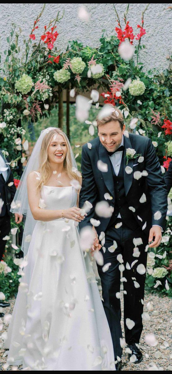 NaasGC's tweet photo. Congratulations to Jonathan Yates and Katie on their recent marriage 🎊 https://t.co/PoB7sF0oUl
