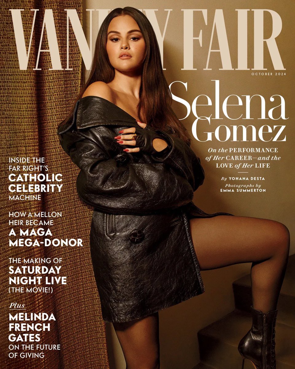 BuzzingPop's tweet photo. Selena Gomez seemingly cropped out the name of Donald Trump's major donor from her Instagram post. https://t.co/eu4qnYlfCi
