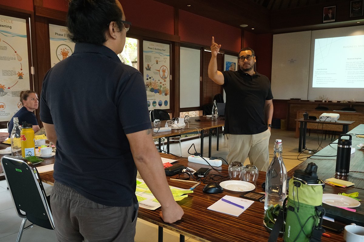 For our “Unlocking sustainable marine tourism businesses using Green Fins as a resource for MPA conservation” project funded by <a href="/IUCN/">IUCN</a> through its Blue Natural Capital Financing Facility (BNCFF), the team got together in Bali last month for workshop and meetings. #socialscience