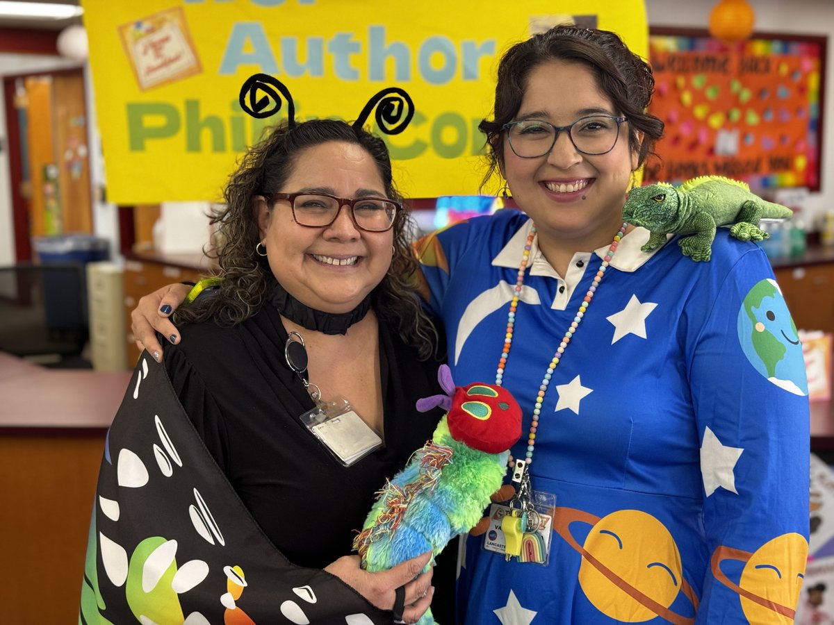 Author visit from Phillip Cortez today at Aztec Land.
#OFOD,#THEDISTRICT,#AZTECSTRONG,#YSLETAISD