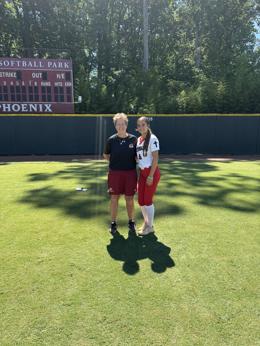 Great day <a href="/ElonSoftball/">Elon Softball</a> Maroon &amp; Gold Pitchers and Catchers Skills Camp!! Absolutely loved the campus and getting to work with the Elon staff and players! Thank you <a href="/CoachSophDevesa/">Sophia Devesa</a> and Coach Lynch for feedback and new drills!
 <a href="/nationals_bmac/">Nationals McDowell</a> <a href="/Tayalderman2026/">Taylor Alderman</a>