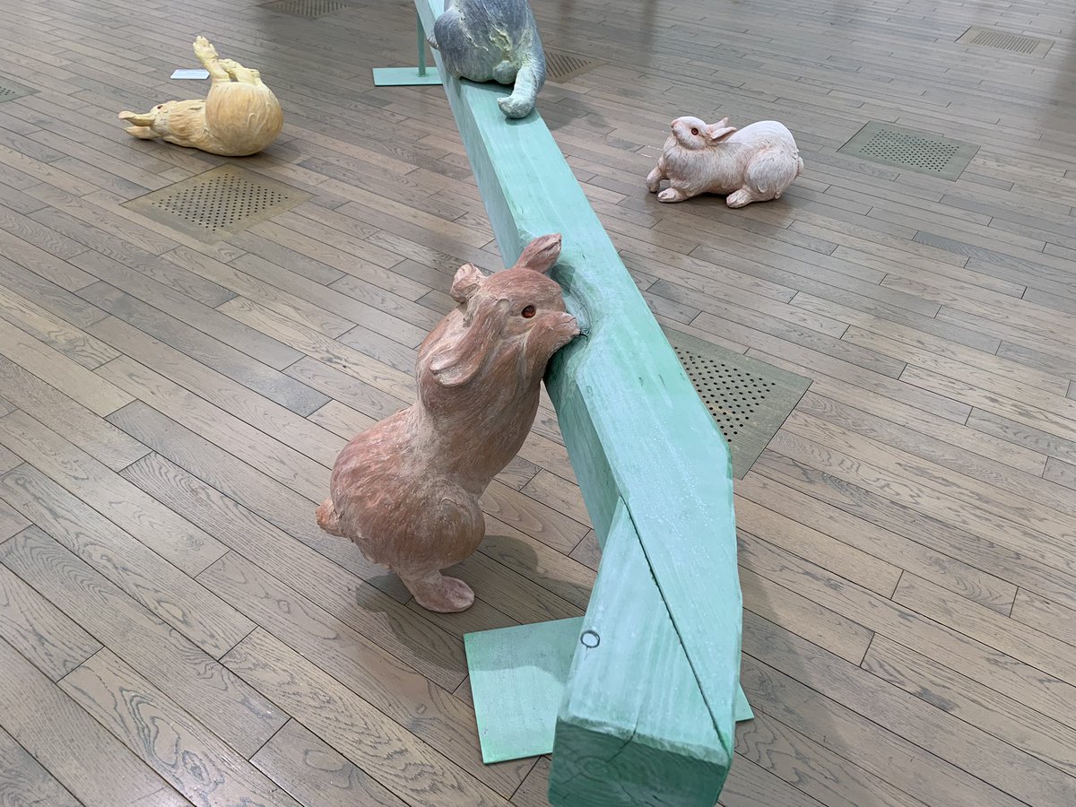 玉田真理先生の陶土彫刻作品のつづき。うさぎちゃん。二科展。 #これ