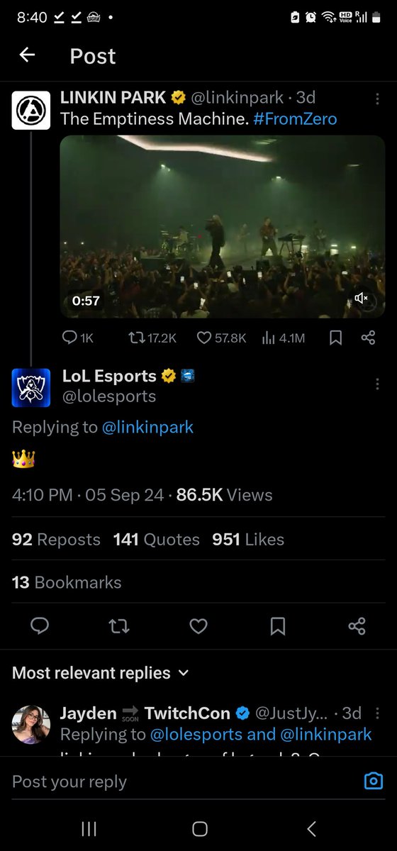 Hey <a href="/lolesports/">LoL Esports</a> I have no idea which artist will perform for #Worlds2024

Nice crown 👑 must be heavy