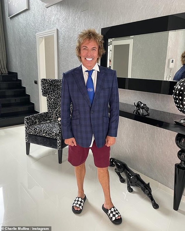 I_Don_Geddit's tweet photo. @MichaelTakeMP I'd love that @dieworkwear guy to find anything wrong with this outfit.  I wish I could pull this off if you'll pardon the expression https://t.co/5TacComvjn