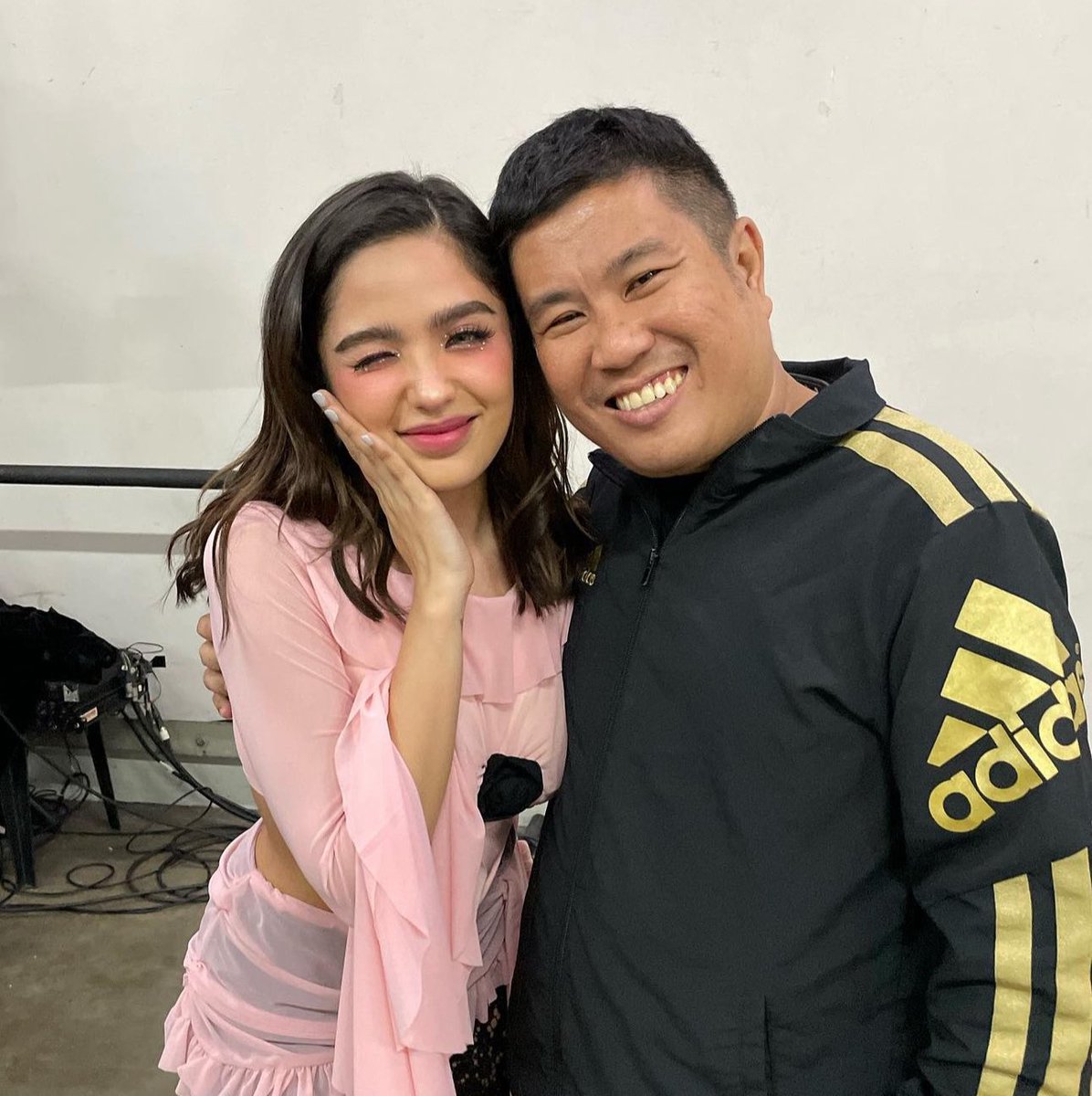 updatesbyandrea's tweet photo. [ 09-09-24 ┆ @/chineebop’s IG post ]

“Pakaganda! #ASAPDanceSiren Andrea Brillantes 💖 #ASAPGold ✨”

@iamandrea_b | #AndreaBrillantes https://t.co/Tgm55zndLk