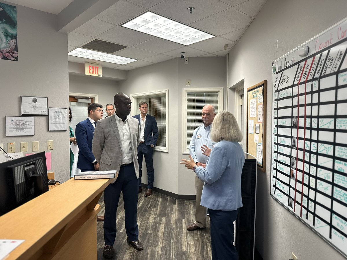 Prevention services are one of the biggest investments we can make in our youth. They keep families whole &amp; change the trajectory of a child’s life

THANK YOU to <a href="/BernyJacques/">Berny Jacques</a> <a href="/EdEhooper1/">Ed Hooper</a> <a href="/sabalogrande/">Chris Dudley</a> for taking the time to come tour Family Resources <a href="/FloridaNetwork1/">Florida Network</a> shelter!