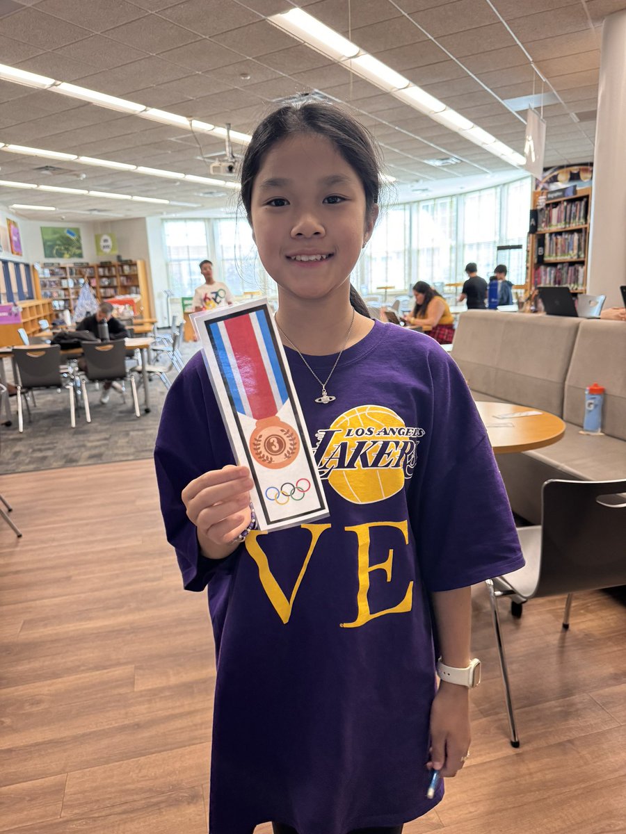 msmignone's tweet photo. Going for the Gold in our Olympics themed library orientation @jerichoms #jerichoms #jmslibrary https://t.co/dbqp9X8lg9