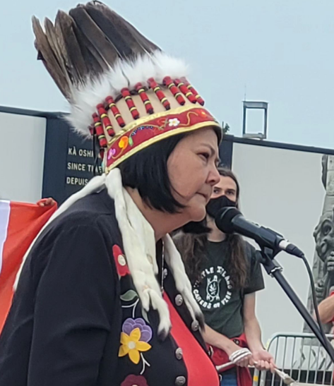 RBCo2lonization's tweet photo. Sad news to hear of the passing of Cathy Merrick, the grand chief of the Assembly of Manitoba Chiefs.  She traveled to unceded Algonquin Territory last September to take part in the #searchthelandfill protest. Merrick was a leading voice in the push for a search of the landfill. https://t.co/WpErR56y8R