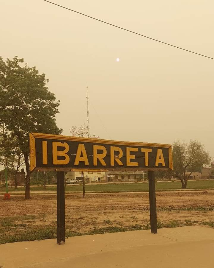 laredcincoradio's tweet photo. 🔥🌳|| El reciente incendio forestal en el valle del Utcubamba (Amazonas) ha arrasado con 700 hectáreas de bosque. El humo, con partículas dañinas, llegará esta semana a Uruguay, afectando la calidad del aire. Así luce el cielo tras esta contingencia ambiental. #IncendiosAmazonas #ContingenciaAmbiental #Amazonas #BREAKING
📹: @Tiempo_AMBA