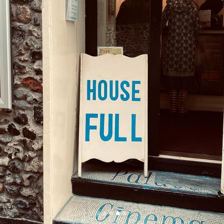 That's a sign it's always great to see!  Fabulous audience and packed house for #ChuckChuckBaby <a href="/ThePalaceCinema/">ThePalaceBroadstairs</a> Broadstairs.  If you missed it, it's screening again Tues 10th 4pm