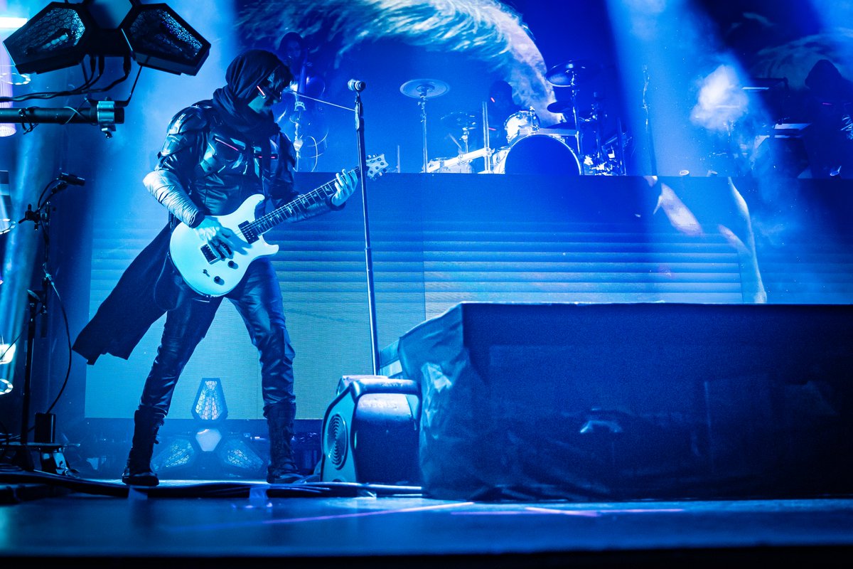 UpVenue's tweet photo. Last night @starsetonline  brought one of their Demonstrations (aka shows) to the @mtelusmontreal and we were there. Check out our review and photos from the show - https://t.co/5N9BmzEWkc

@evenko https://t.co/aLcw9L2orV