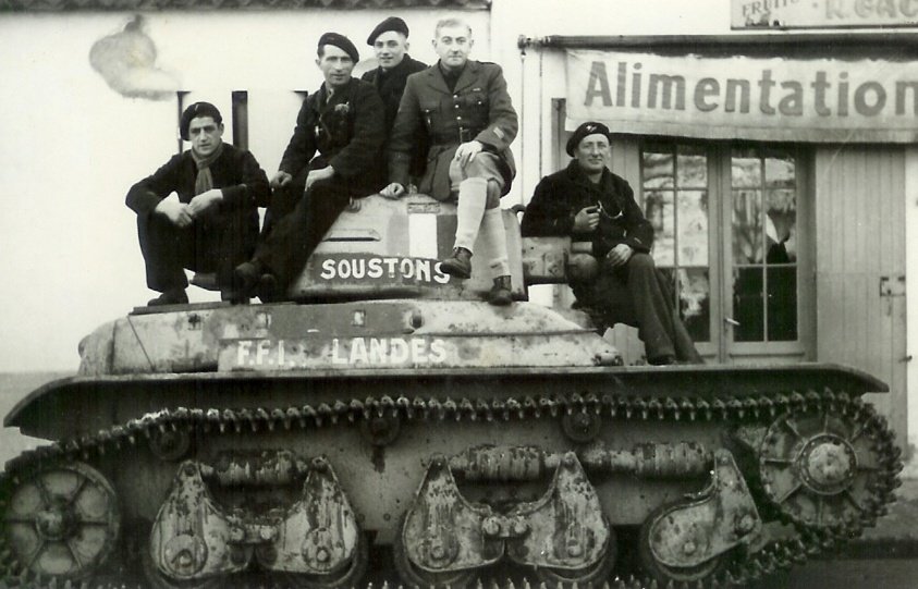 Récupération de récupération... réemploi d'un R35 beutepanzer par les FFI des Landes fin 1944.