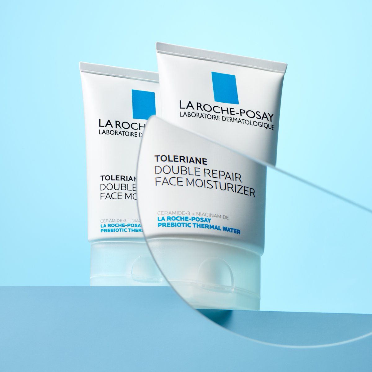 LaRochePosayUSA's tweet image. We’ve got up to 48 hours of hydration locked in 🔐  

The Toleriane Double Repair Face Moisturizer helps to repair skin’s protective barrier after 1 hour, providing Immediate comfort with its lightweight cream texture. 

#LaRochePosayUSA #LifeChangingDermatology #refillable