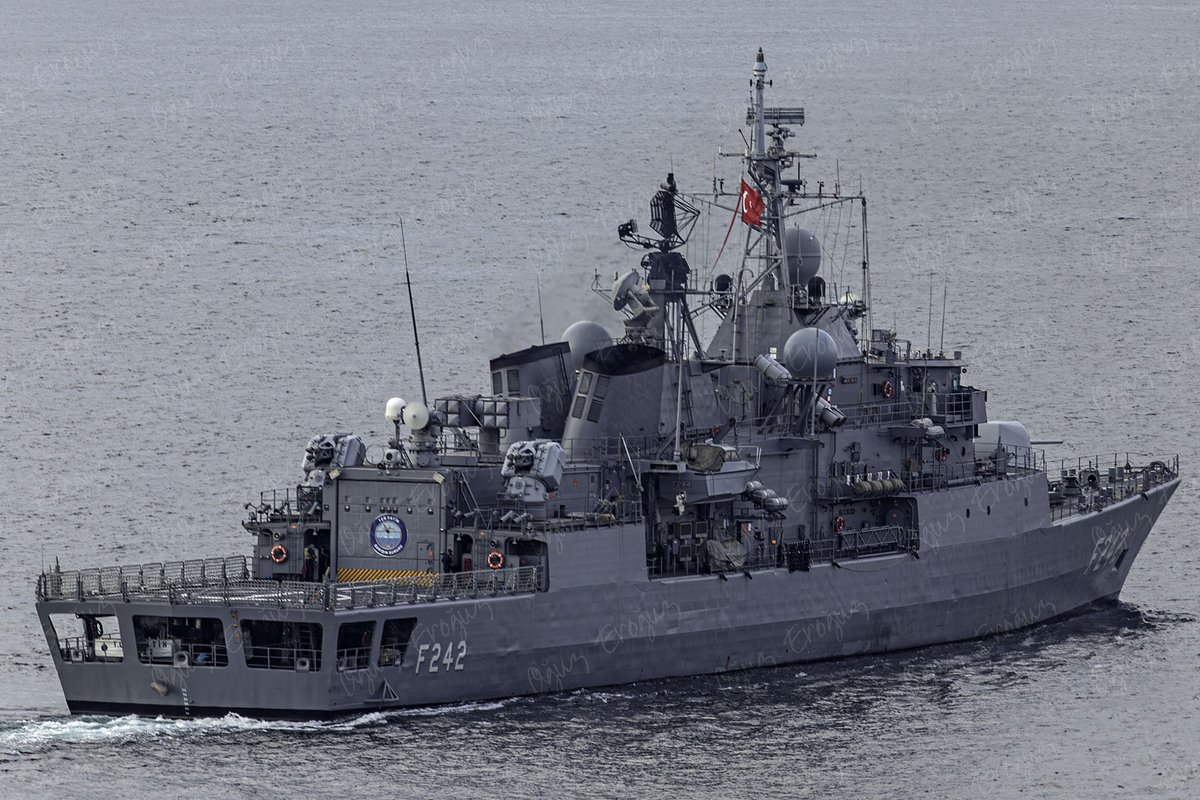 OguzEroguz1's tweet photo. #TurkishNavy's #MEKO200TN Track I test and training Ship #TCGFatih #F242 #BarışınGururu https://t.co/T7VdjUh5nh