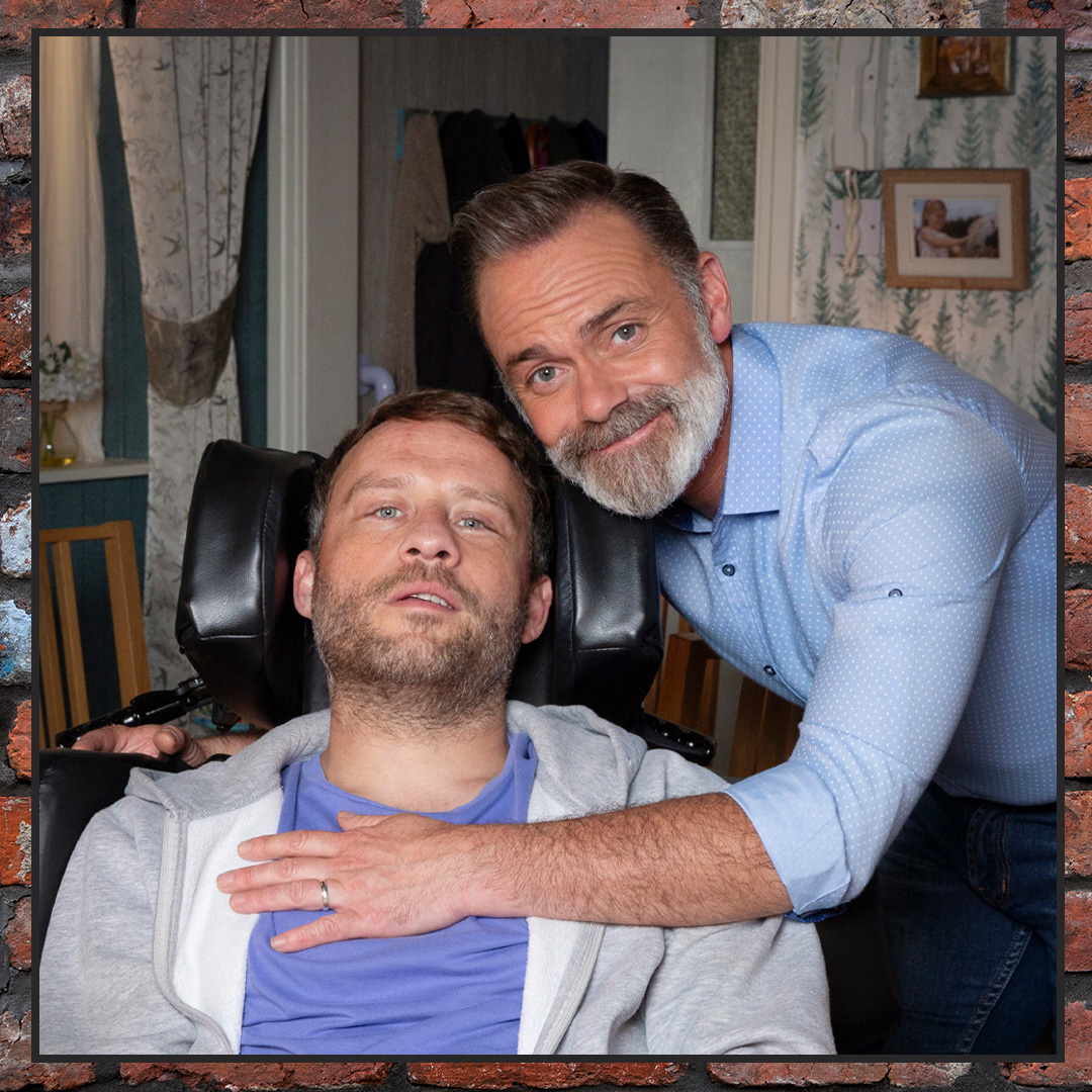 Tonight, Paul's story comes to an end. 💔 Join us at 8pm on ITV and ITVX for a group cry: 
itv.com/watch/coronati…

#Corrie <a href="/ITV/">ITV</a> <a href="/ITVX/">ITVX</a>